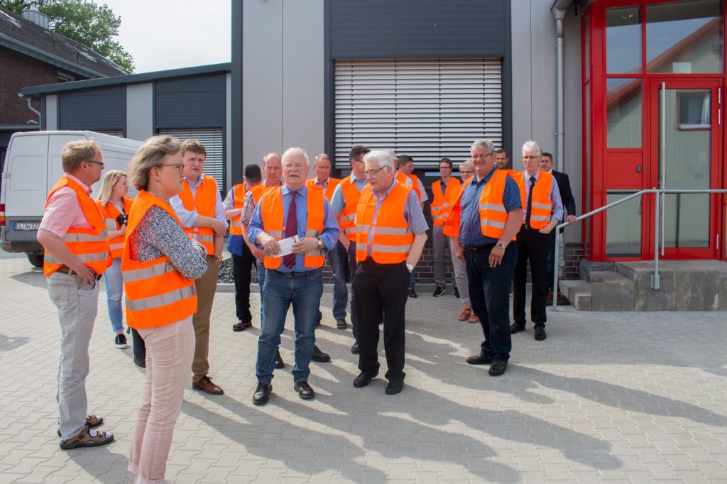 Landtagspräsident Bernd Busemann zu Besuch in Brual. 1 IMG 63361