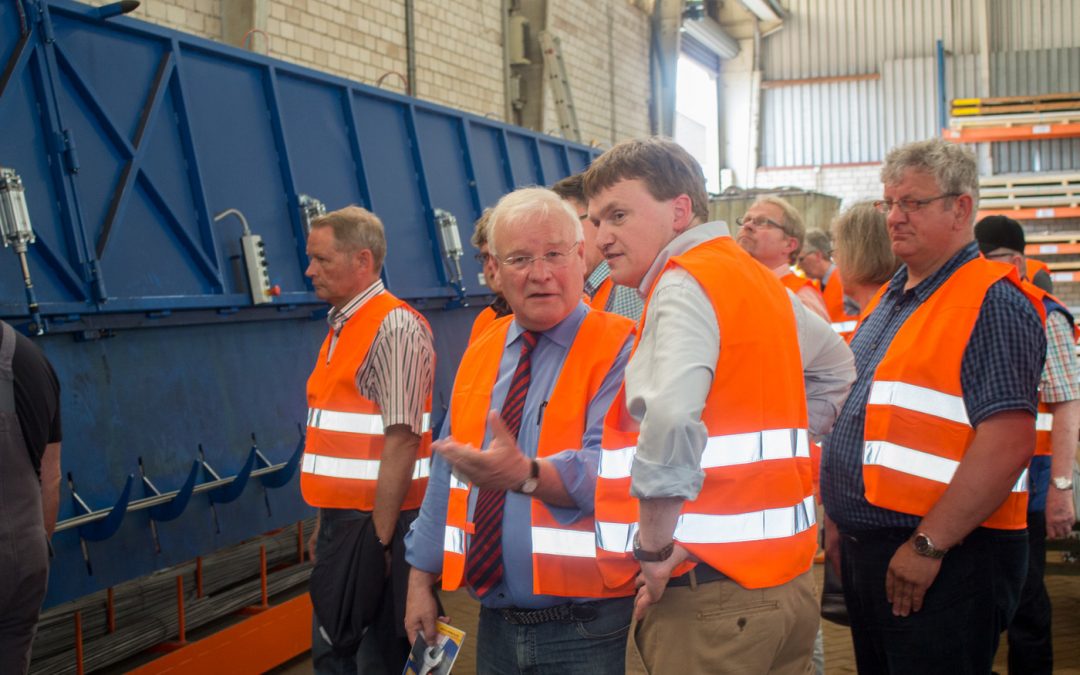 Landtagspräsident Bernd Busemann zu Besuch in Brual.